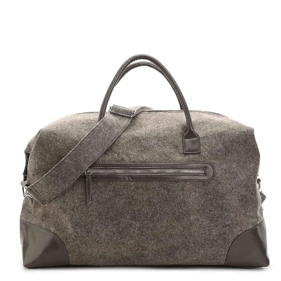 DSW Handbags - 🎉 HP! 🎉 BRAND NEW! Weekender Tote!